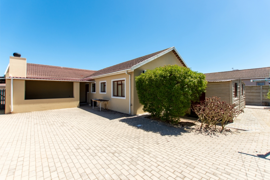 3 Bedroom Property for Sale in Port Owen Western Cape